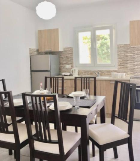 Villa Avalon Cosy Apartments, Minimal With Shared Swimming Pool Agrari (Mykonos)
